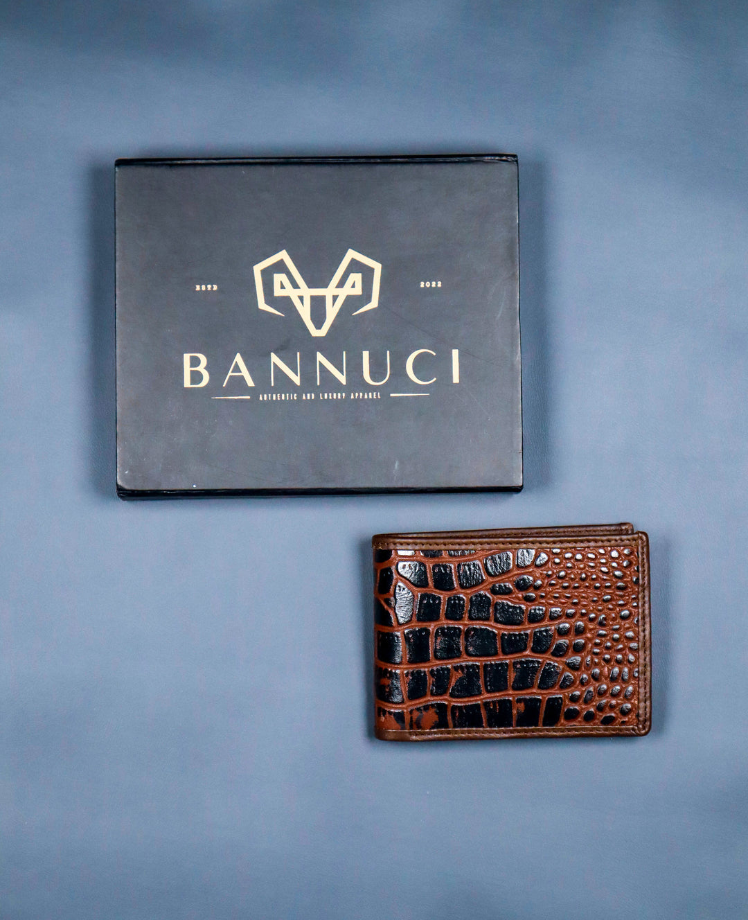 Bifold Crocodile Skin Themed Leather Wallet