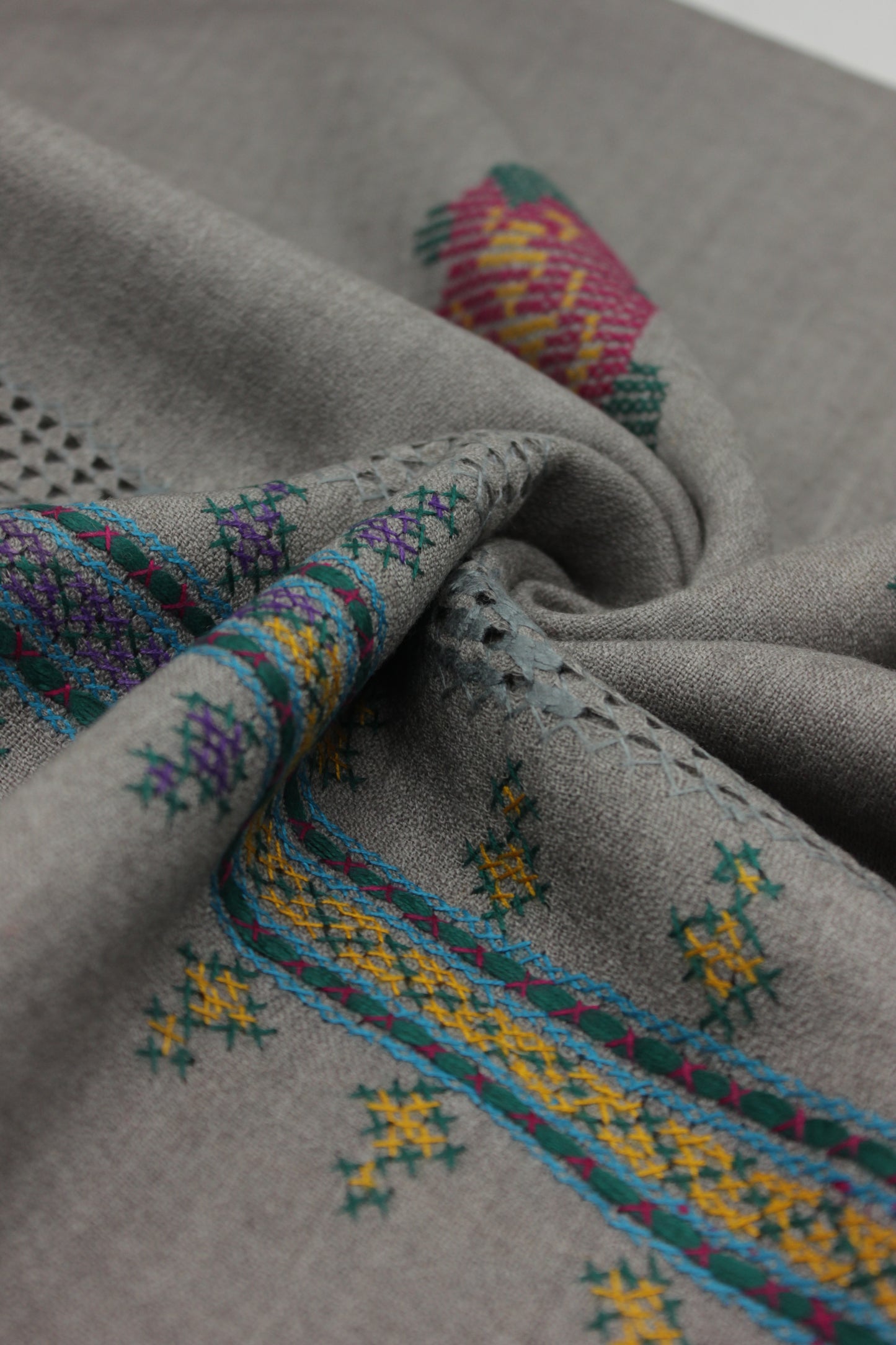 PREMIUM QUALITY LIGHT GRAY HAND EMBROIDERY WOOLEN SHAWL FOR WOMEN