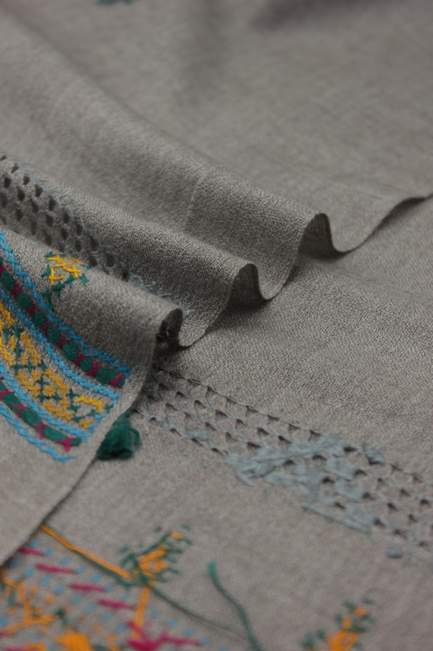 PREMIUM QUALITY LIGHT GRAY HAND EMBROIDERY WOOLEN SHAWL FOR WOMEN