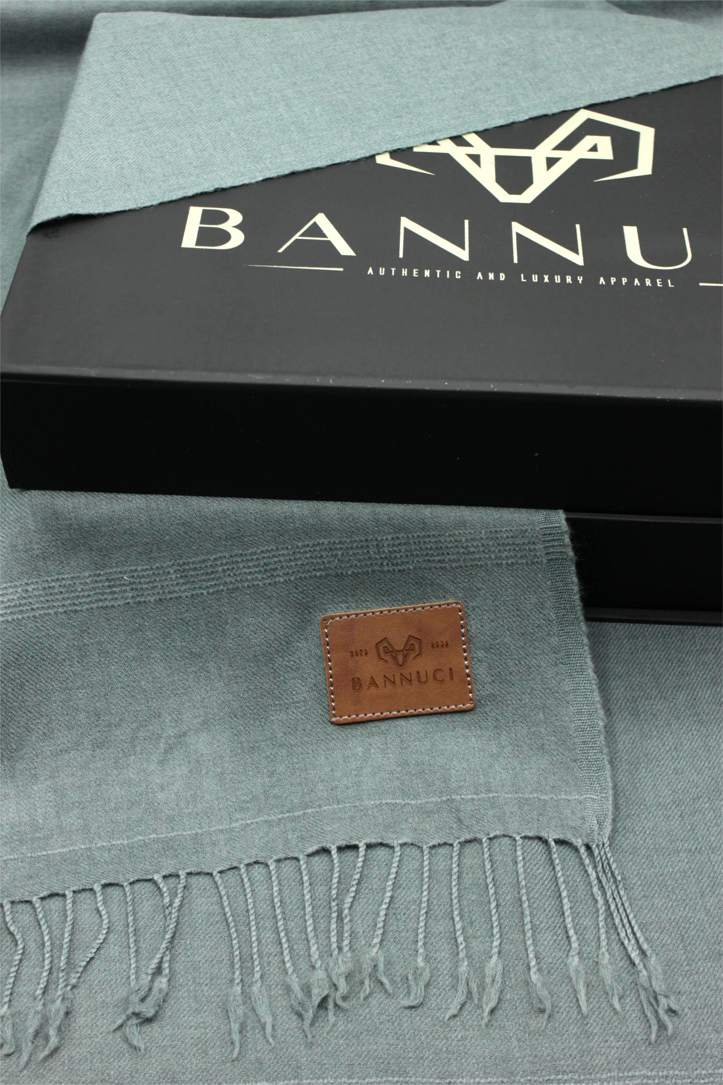 Premium Quality  Single Fiber Gray Plain Pure Woolen Shawl